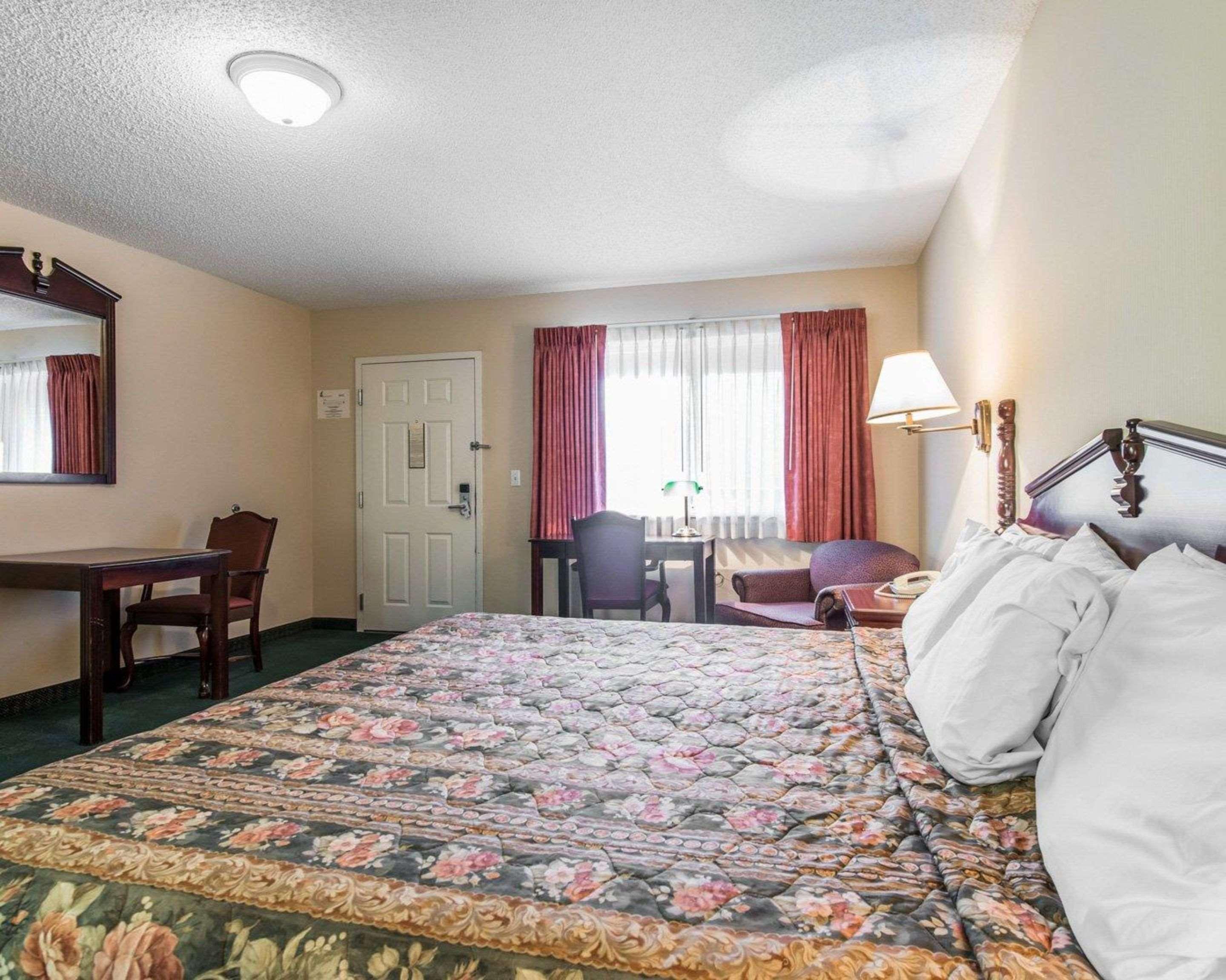 Econo Lodge Inn&Suites Manitou Springs Esterno foto