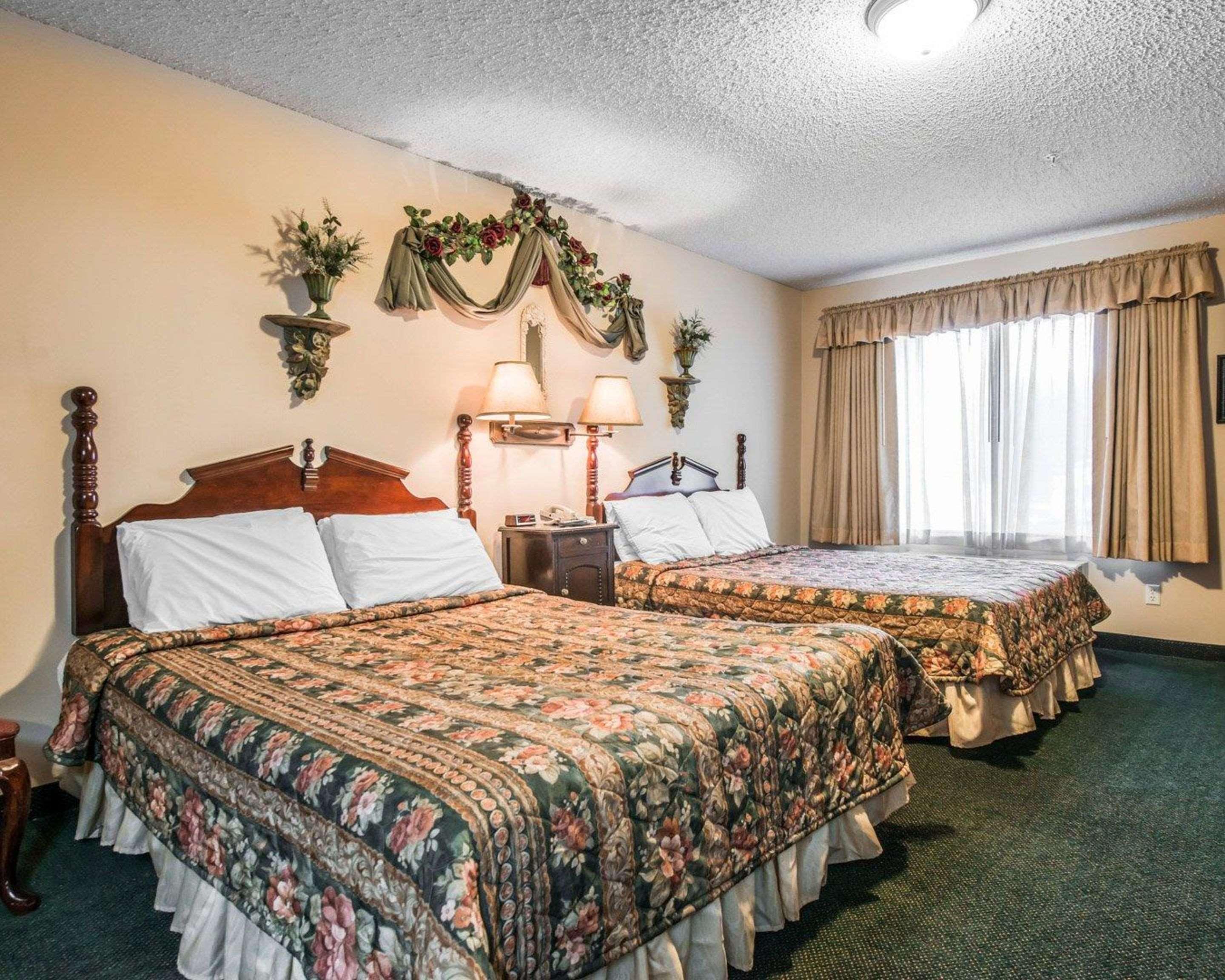 Econo Lodge Inn&Suites Manitou Springs Esterno foto