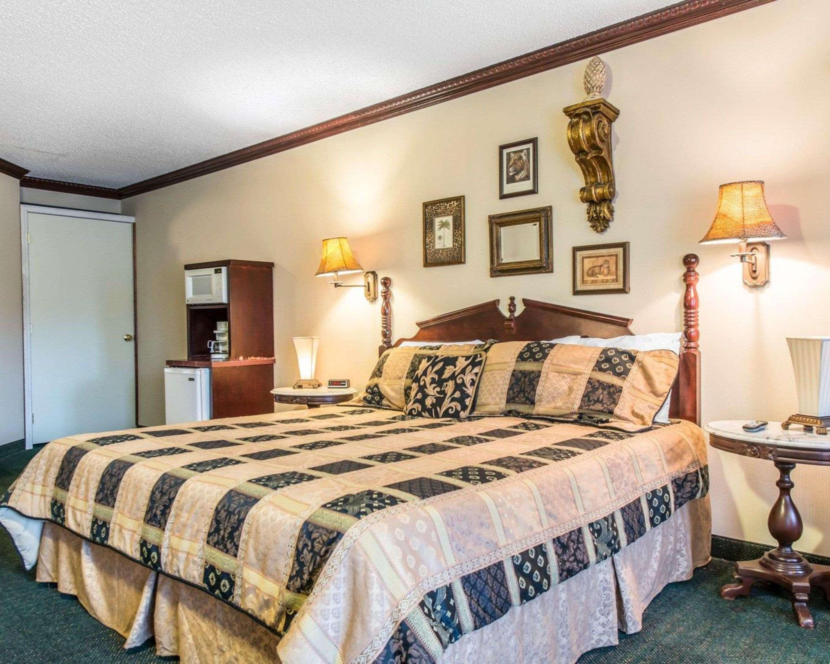 Econo Lodge Inn&Suites Manitou Springs Esterno foto