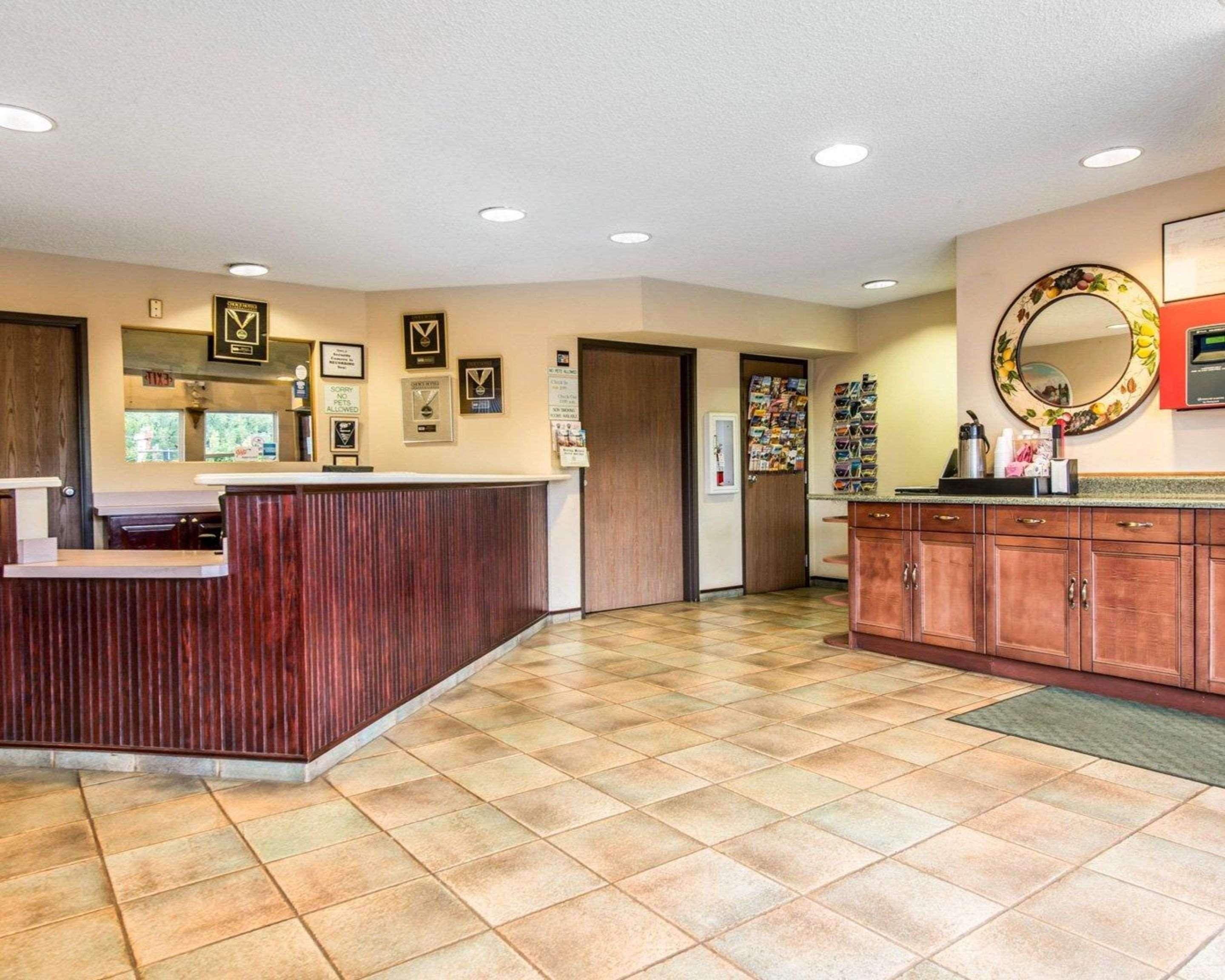 Econo Lodge Inn&Suites Manitou Springs Esterno foto