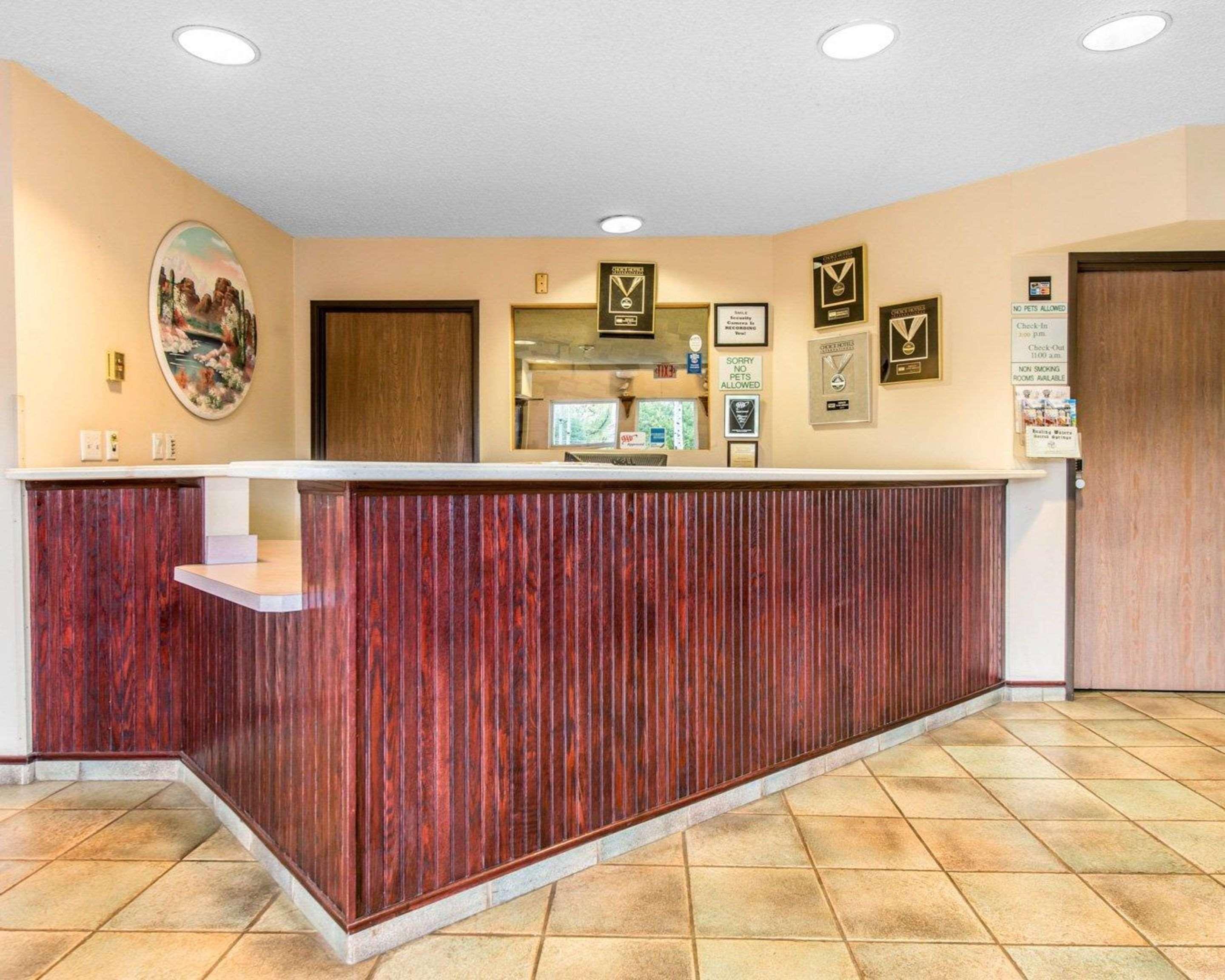 Econo Lodge Inn&Suites Manitou Springs Esterno foto