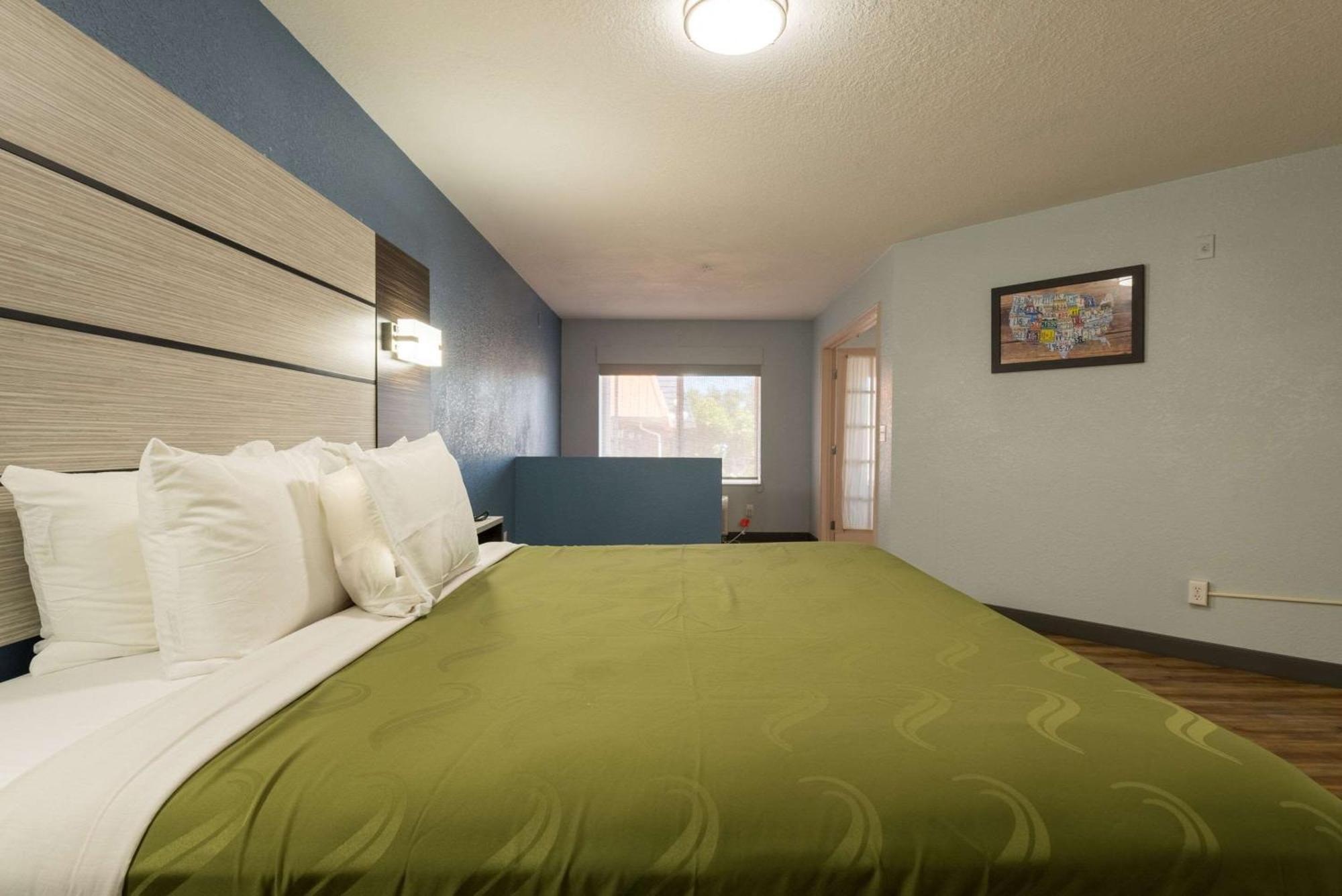Econo Lodge Inn&Suites Manitou Springs Esterno foto