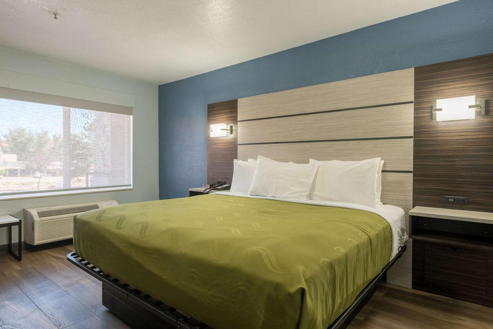 Econo Lodge Inn&Suites Manitou Springs Esterno foto